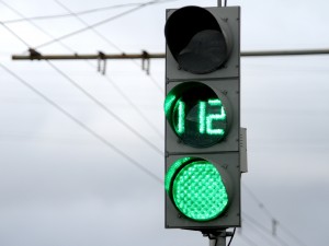 Управлять светофорами вручную в столице стали в три раза реже