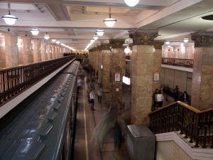 Станции метро кольцевой ветки будут объявлять на английском