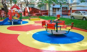 Также во вдорах появились детские площадки. Фото: пресс-служба префектуры ЦАО