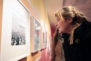 Музей Москвы представил выставку, рассказывающую об истории Плехановского университета. Фото: "Вечерняя Москва"