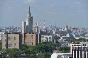 Девять домостроительных комбинатов Москвы уже в настоящее время производят строительство домов новых серий. Фото: "Вечерняя Москва"