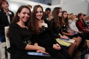 Первым гостем, кто поделится своим опытом, станет молодая поэтесса Алина Шестакова. Фото: «Вечерняя Москва»