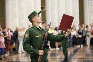 Весной более шести тысяч москвичей призовут на военную службу. Фото: Антон Гердо, «Вечерняя Москва»