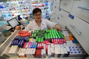 Пункты выдачи лекарств в поликлиниках сделают полноценными аптеками. Фото: Светлана Колоскова, «Вечерняя Москва»