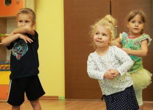 Соревнование по эстетической гимнастике пройдет в районной спортивной школе. Фото: Наталия Нечаева, «Вечерняя Москва»