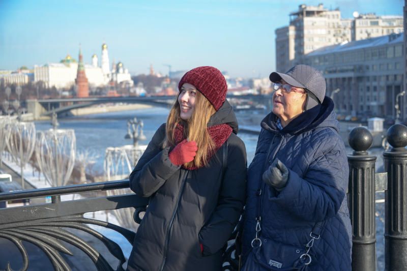 Понимаю москва. Вечерняя Москва рубрики. Хамовниках женщина. Корреспонденты вечерней Москвы фото. Москва по следам великих женщин.