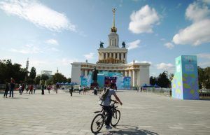 В этом году популярность велопроката в Москве снова возросла. Фото: Наталия Нечаева, «Вечерняя Москва»