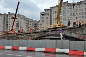 Ремонт Большого Каменного моста завершат к концу 2021 года. Фото: Анна Быкова