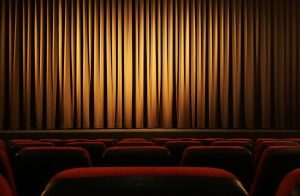 Столичные театры начали штрафовать за несоблюдение масочного режима. Фото: pixabay