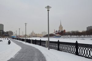 Благоустройство набережных Москвы-реки проведут в этом году. Фото: Анна Быкова