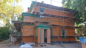 Сотрудники музея Толстого рассказали о ходе реставрации здания в районе. Фото: Telegram-канал музея