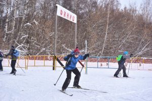 Первый этап забегов на лыжах завершился в «Лужниках». Фото: Пелагия Замятина, «Вечерняя Москва»
