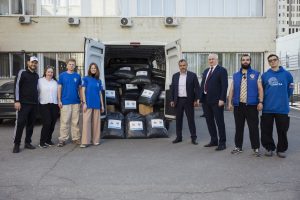 Студенты РТУ МИРЭА передали гуманитарную помощь бойцам СВО. Фото: пресс-служба РТУ МИРЭА