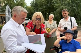 Обход территории провели в Хамовниках. Фото: страница управы района в социальных сетях
