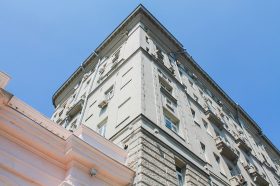 Историческое здание с модульонами приведут в порядок в районе. Фото: Фонд капитального ремонта многоквартирных домов города Москвы