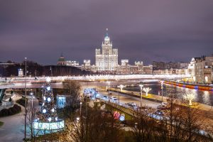 Сервис Russpass разработал маршрут для прогулки вдоль Патриаршего моста. Фото: пресс-служба Комитета по туризму города Москвы