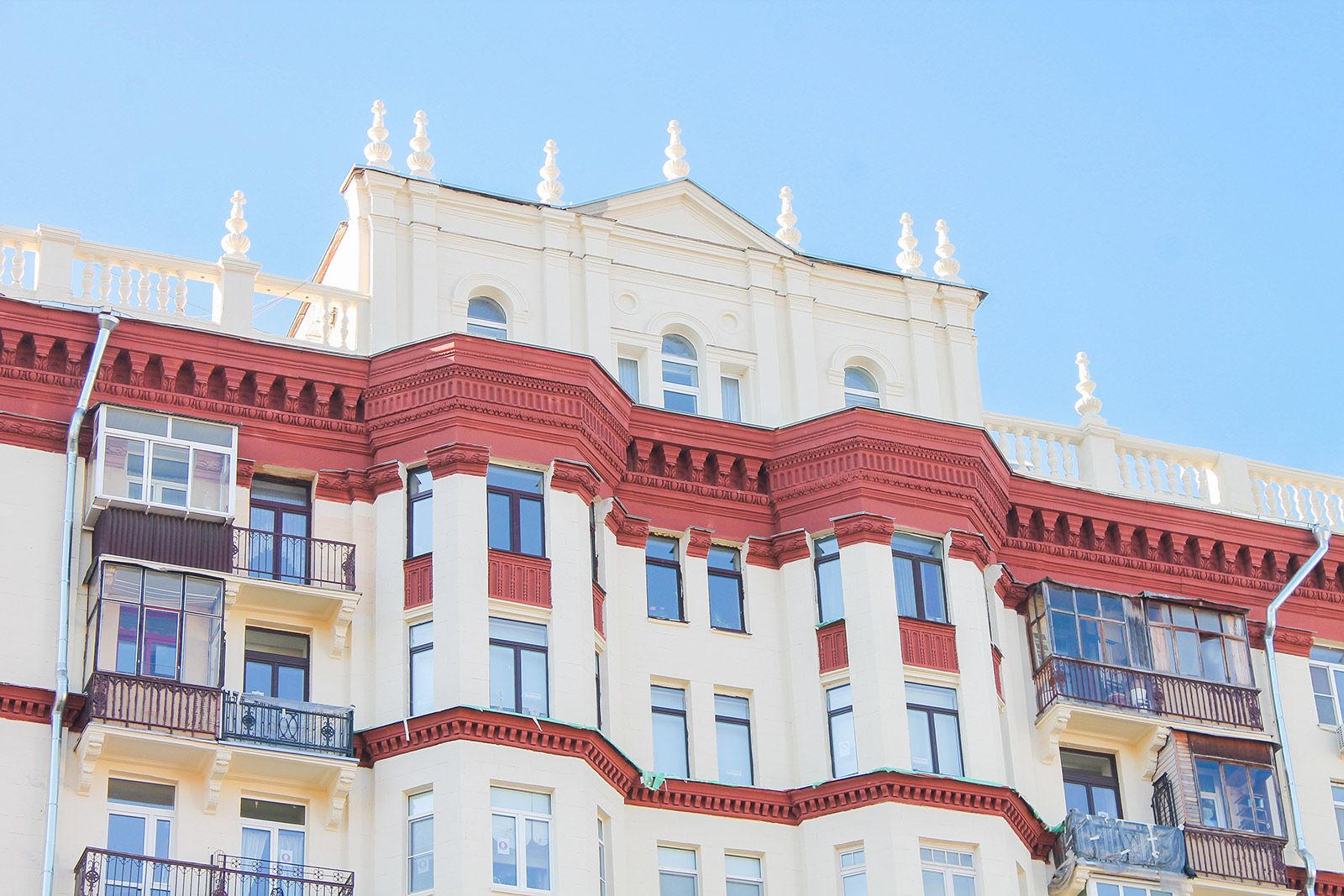 Дому на Фрунзенской улице вернули исторический фасад в рамках капремонта. Фото: Фонд капитального ремонта многоквартирных домов