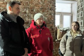 Ремонт помещения Совета ветеранов проверил глава управы. Фото: страница управы района Хамовники в социальных сетях