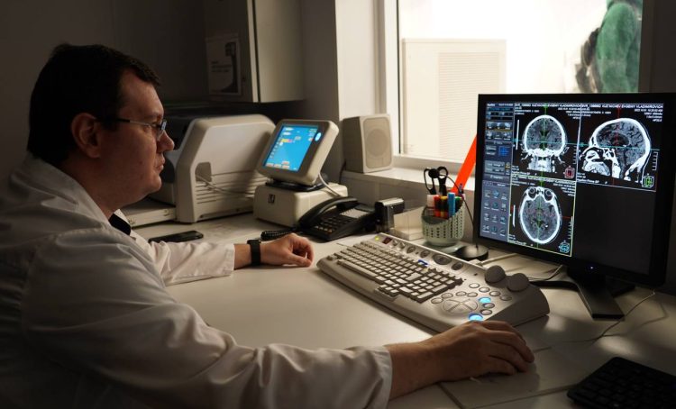 Инновационный препарат разрабатывают на базе Сеченовского университета. Фото: Анна Быкова, «Вечерняя Москва»