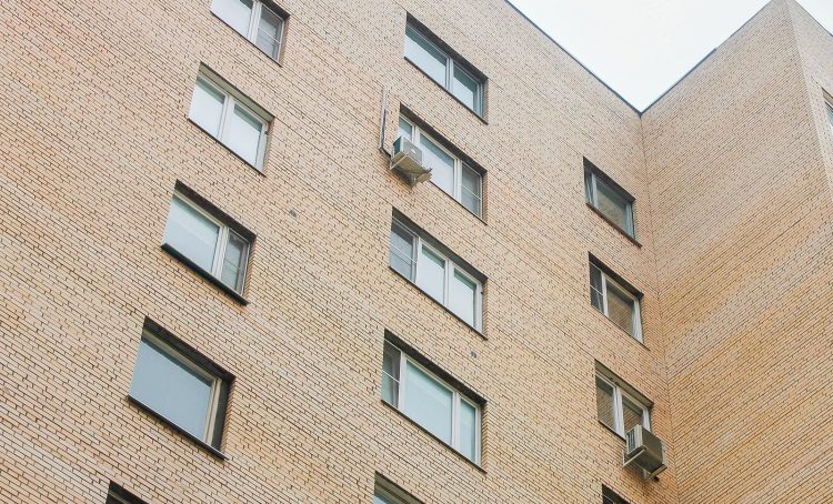 Дом с витражными окнами привели в порядок в районе. Фото: Фонд капитального ремонта многоквартирных домов города Москвы