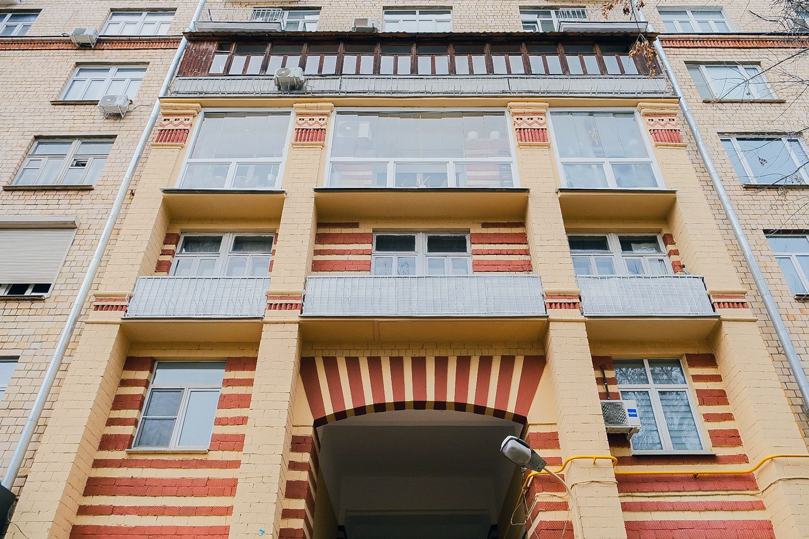 Историческое здание восстановили на Фрунзенской набережной. Фото: Фонд капитального ремонта многоквартирных домов города Москвы